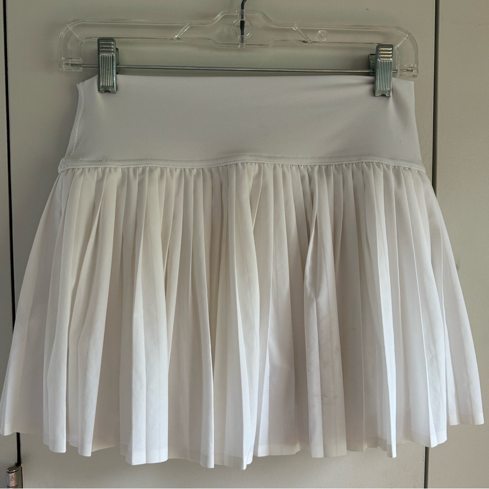 OFFLINE By Aerie All Aces Pleated High Waisted Tennis Skort, White, M, MSRP $55 - Picture 11 of 13